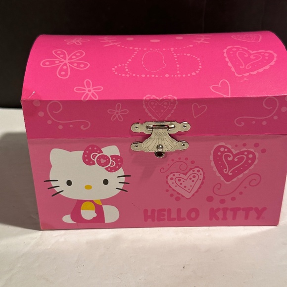 Hello Kitty Musical Jewelry Box 2011 - Picture 1 of 13